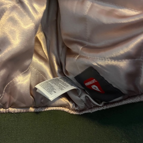 Woman’s Gap Green Bomber Jacket with Pink Faux Trim - Picture 5 of 13